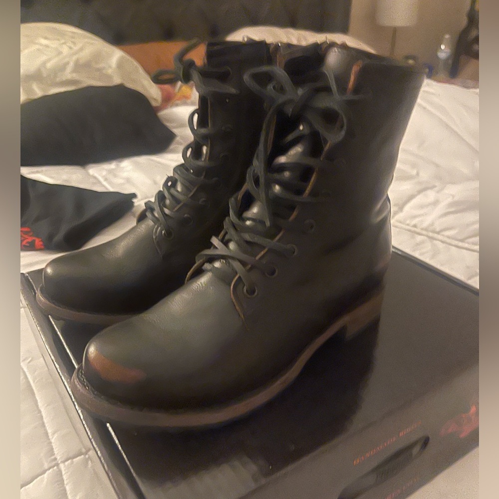 Freebird Women’s Manchester Leather Boots - Picture 4 of 6